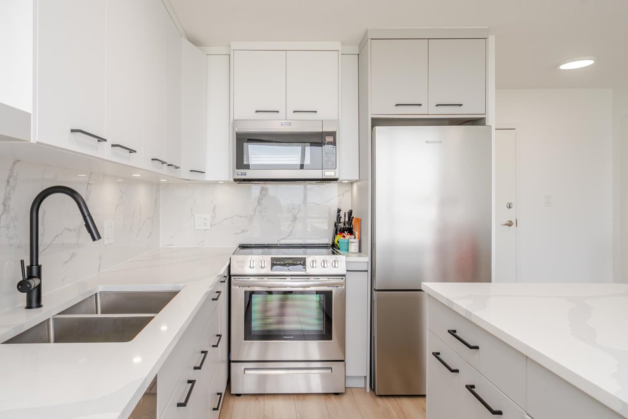 3106-13618 100 Ave