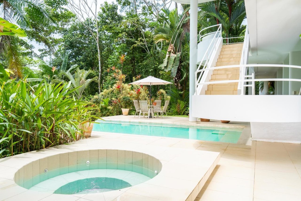 Ocean View, Modern Design W. Private Elevator