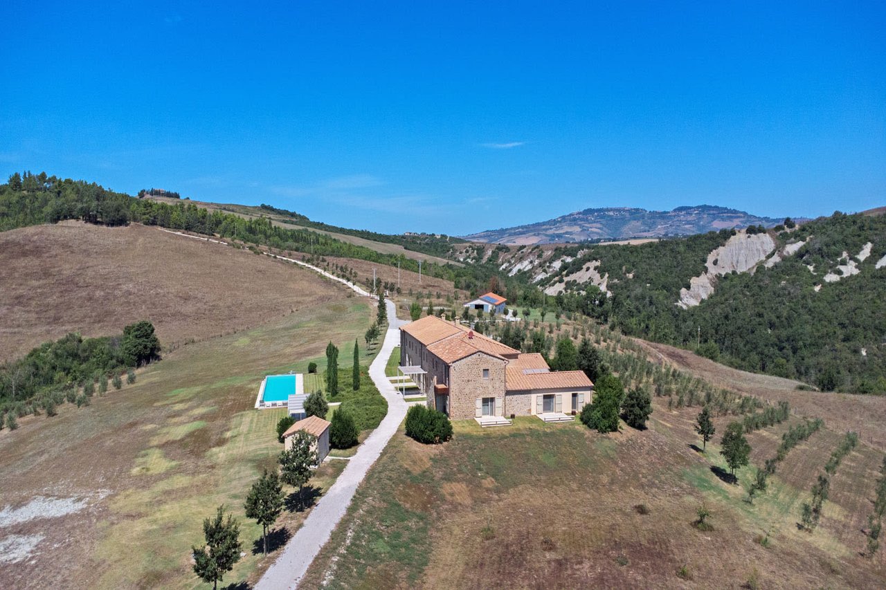 LA VOLTERRANA  “Wonderful property with swimming pool for sale in Volterra”