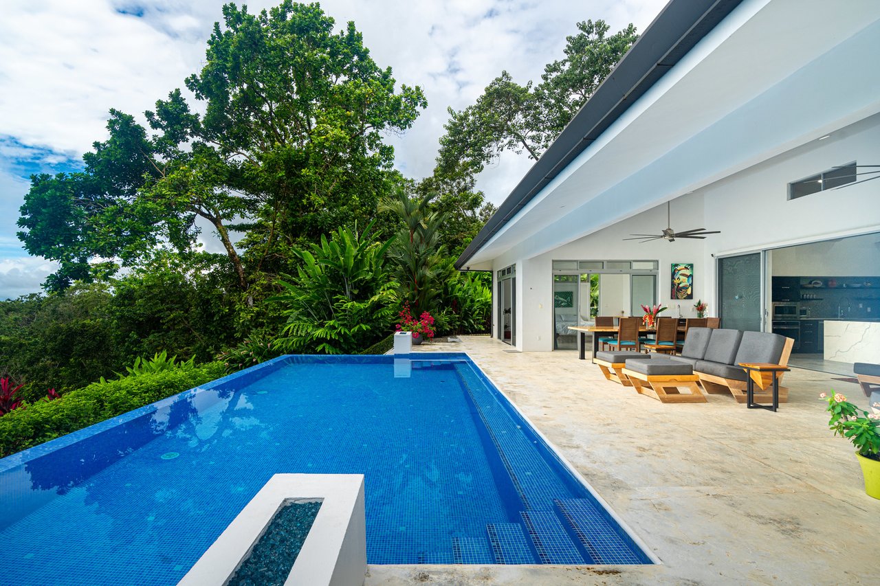 Modern Oceanview Infinity Pool Estate, Ojochal, Puntarenas