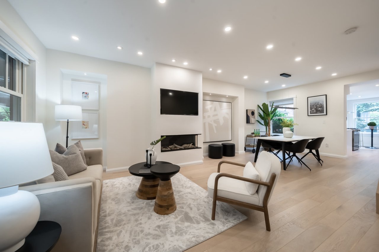 223 Indian Rd Cres