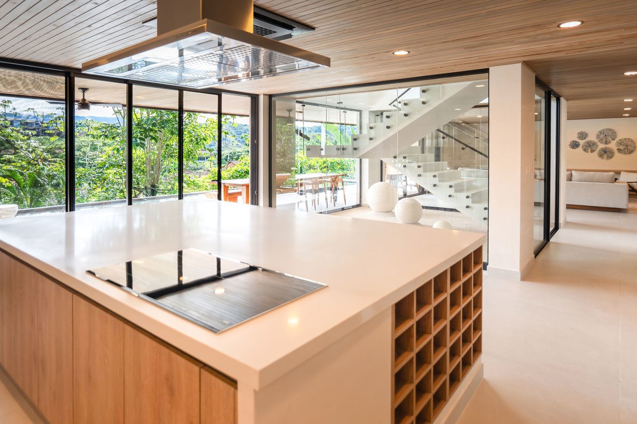 Tropical Modern Coastal Estate, Los Suenos, Puntarenas