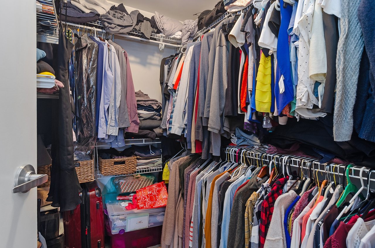 600 W Drummond Place # 318