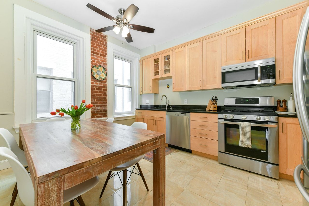 1056 Beacon St: #5