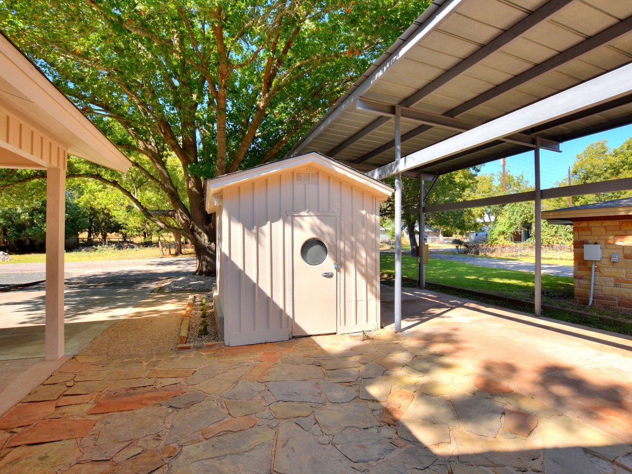 2642 Williams Lakeshore