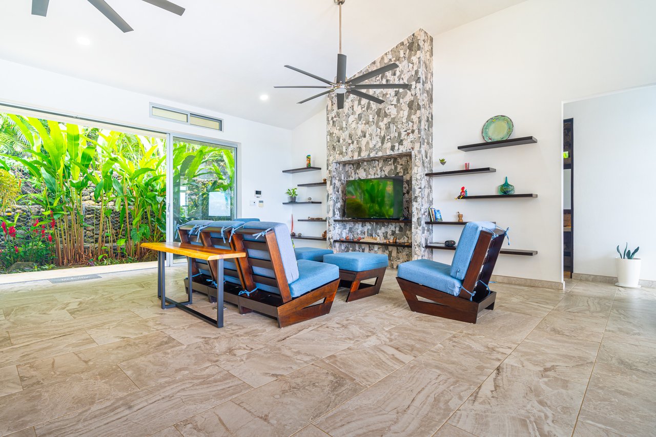 Modern Oceanview Infinity Pool Estate, Ojochal, Puntarenas