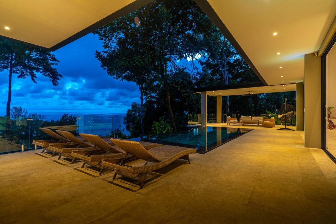Whale Tail View Ridgetop Home, Uvita, Puntarenas