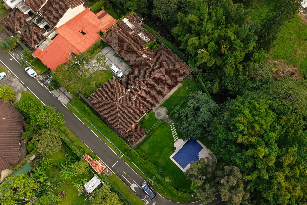 European Estate Pool Villa, Escazu, San Jose