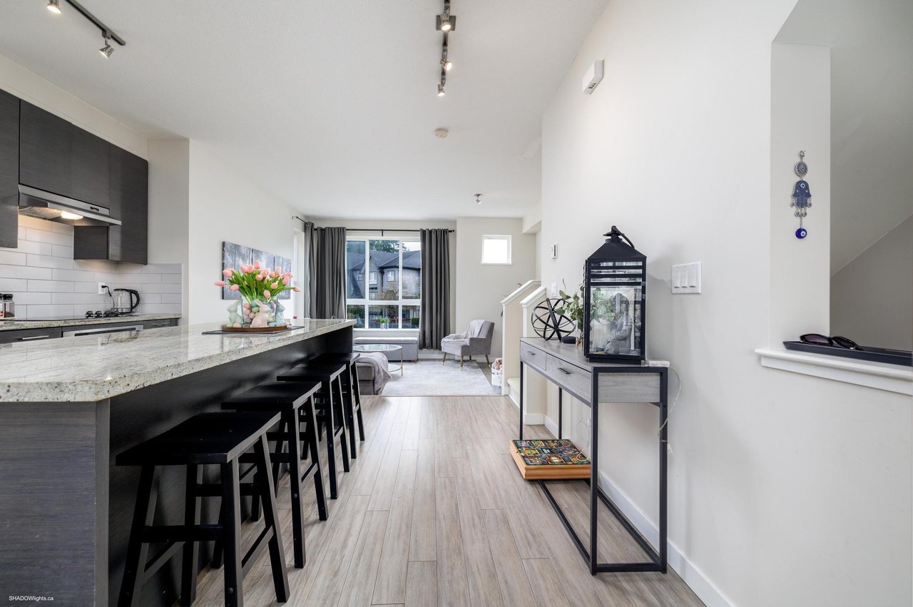 54-10489 Delsom Cres