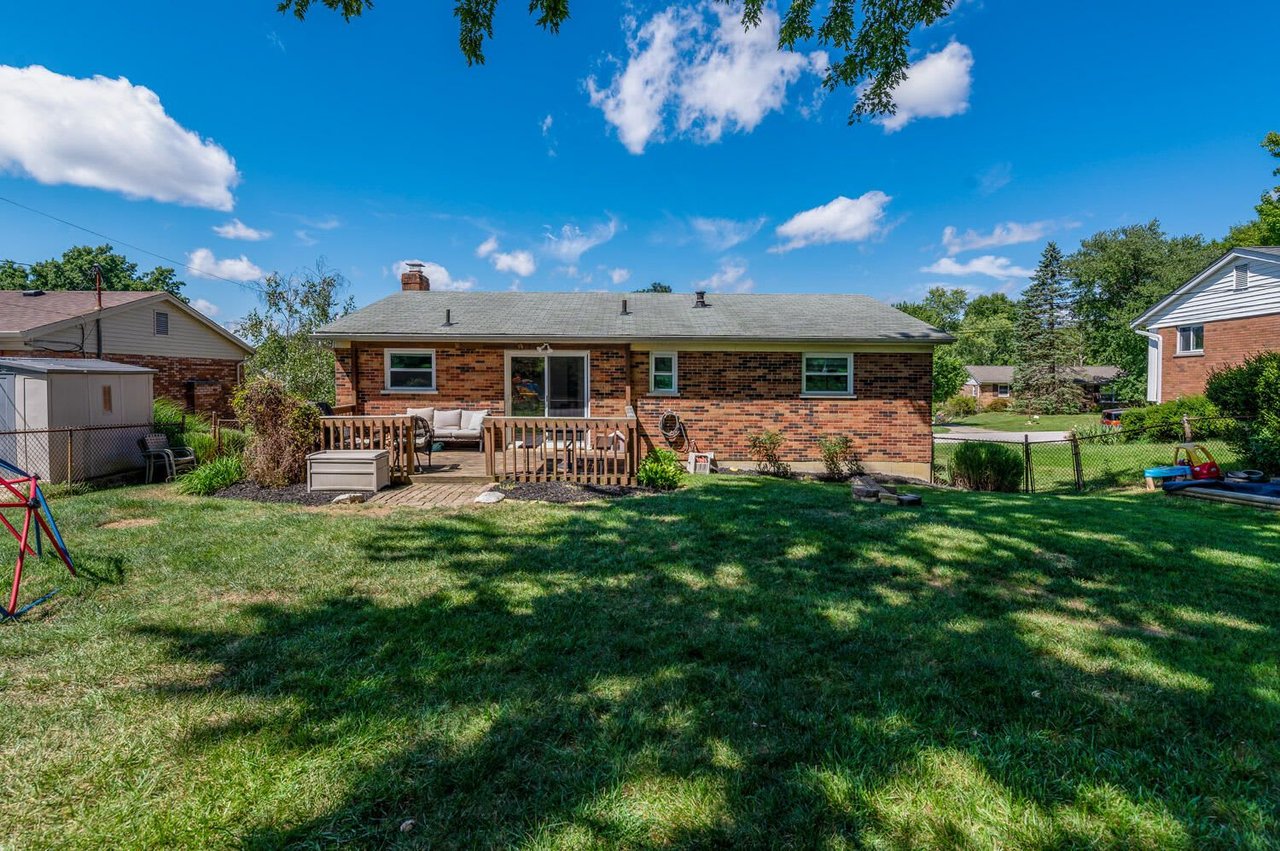 3239 Fieldcrest Dr
