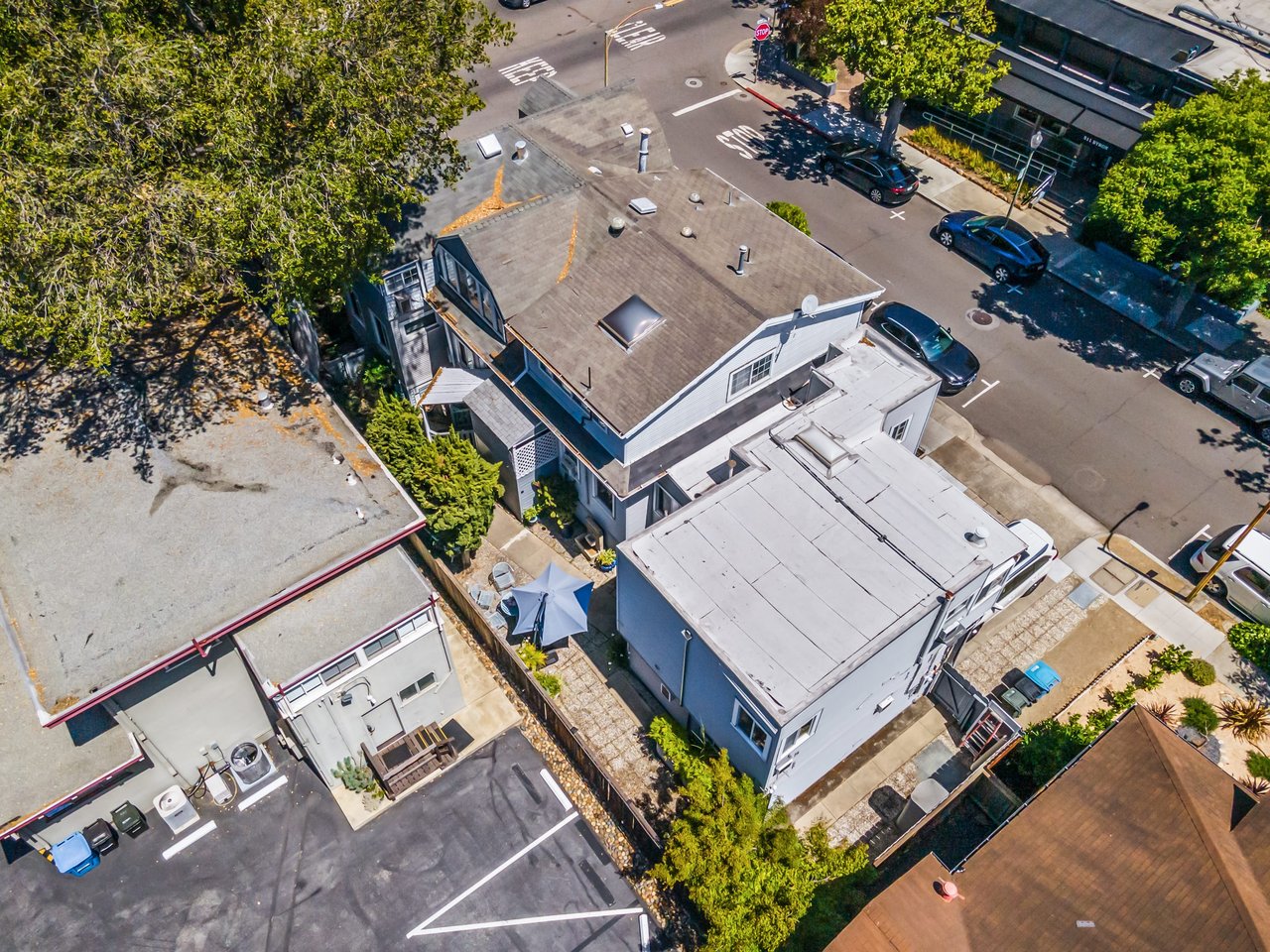 Prestigious Downtown Palo Alto Office/Residential Building For Sale