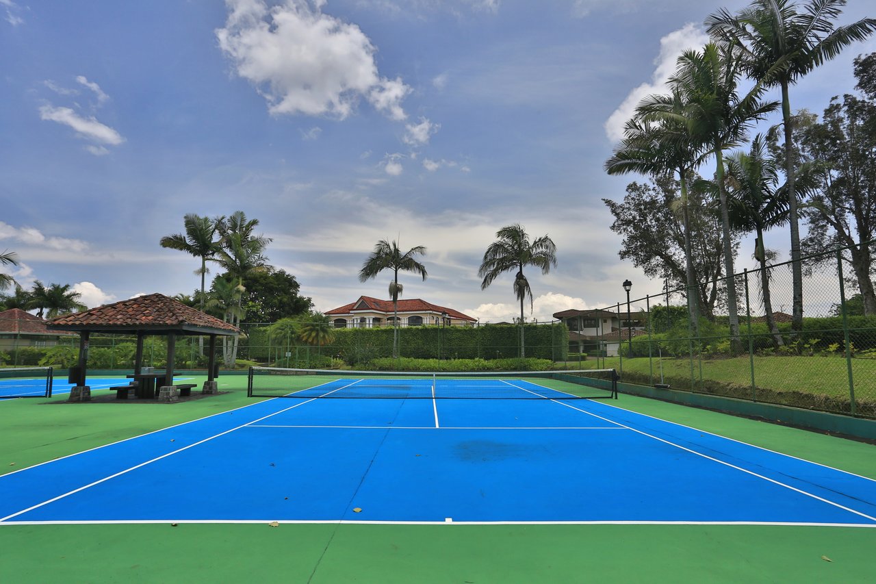 Grand Golf Course Estate, Curridabat, San Jose