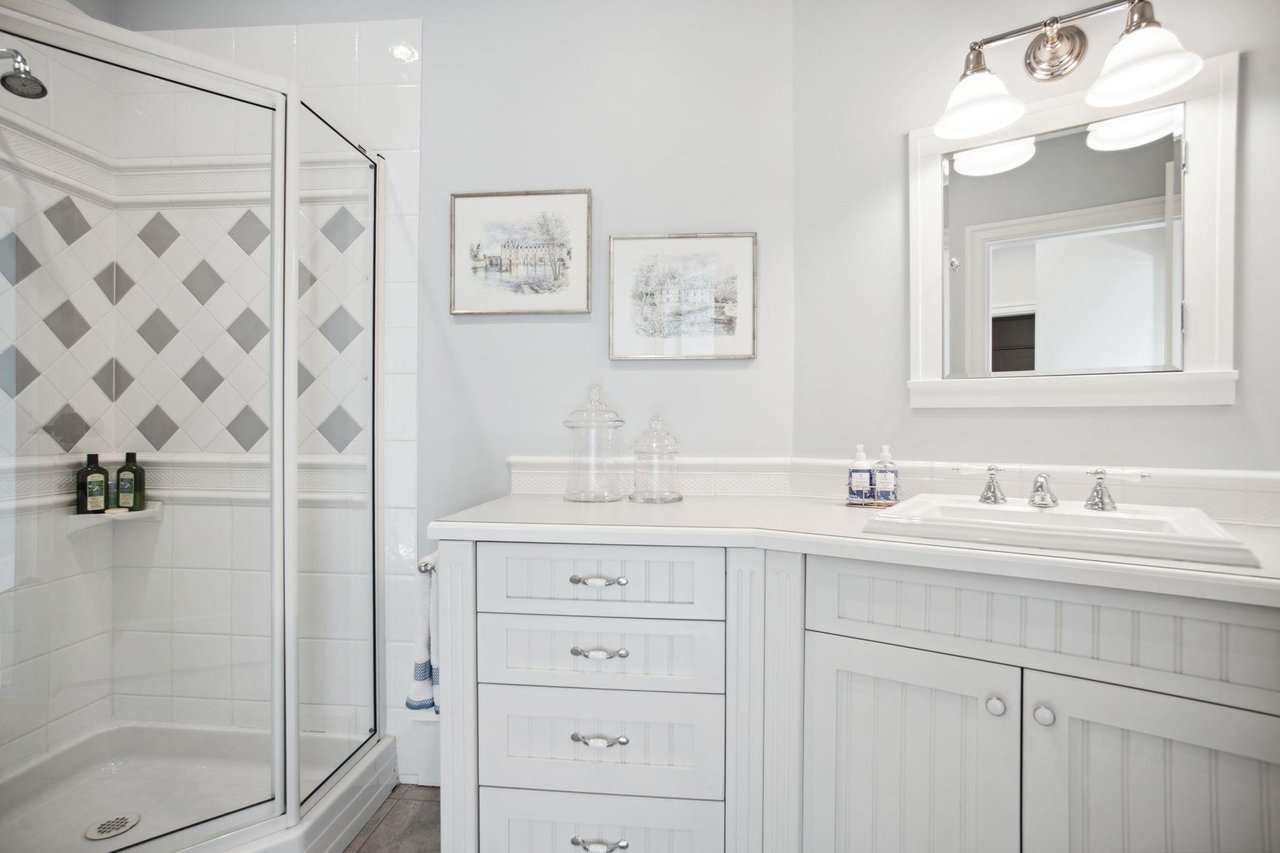 4668 Headland Drive, West Vancouver