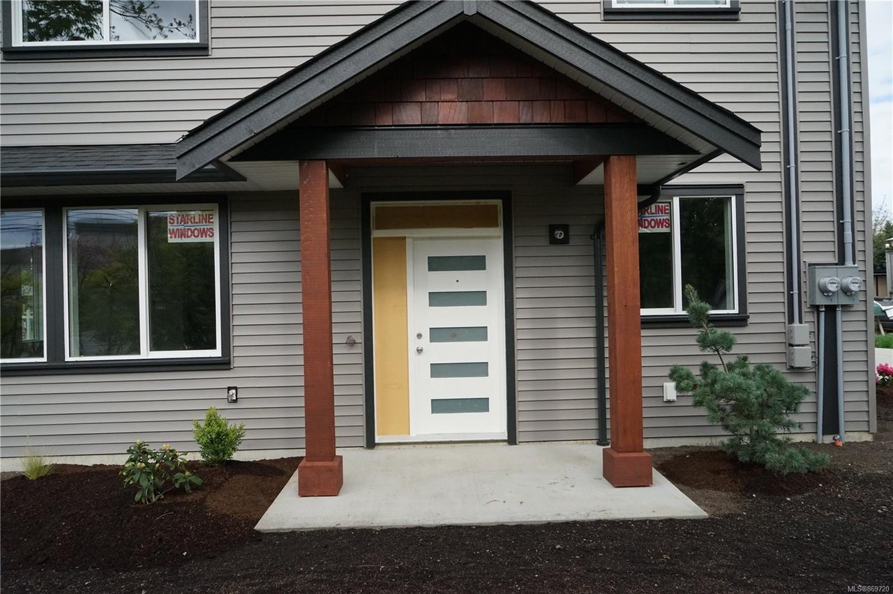 770 Bruce Ave, Nanaimo