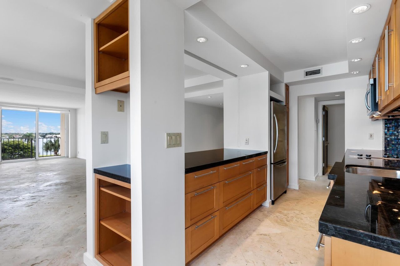1801 S. Flagler Drive, 511