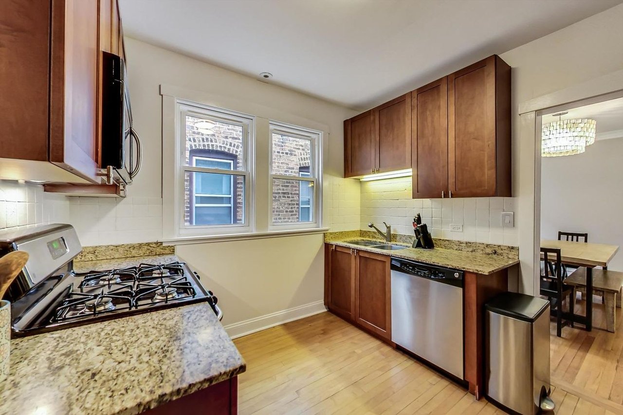 2225 W Waveland Ave, #2W