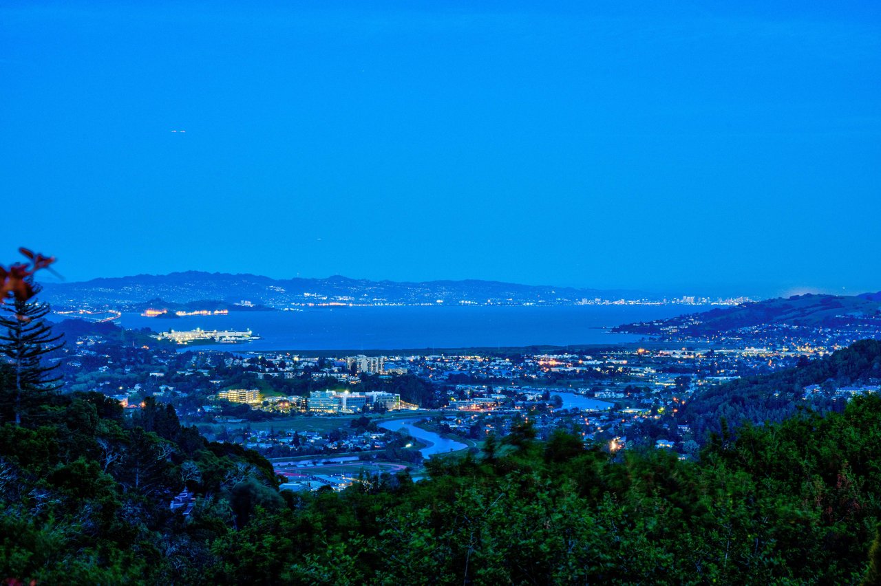 Supreme Kent Woodland's Panoramic View Estate- Represented Buyer
