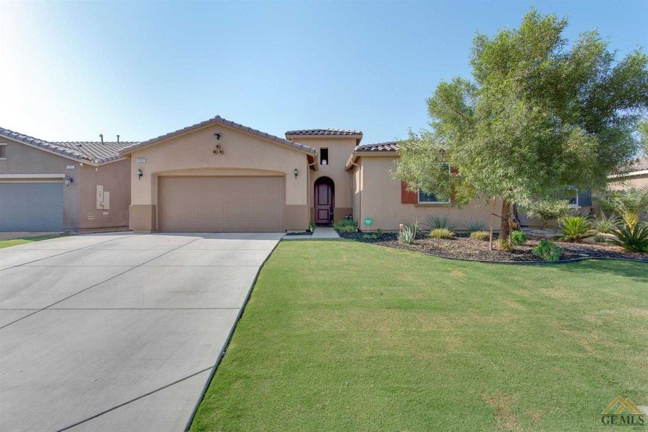6003 Sapphire Peak Dr