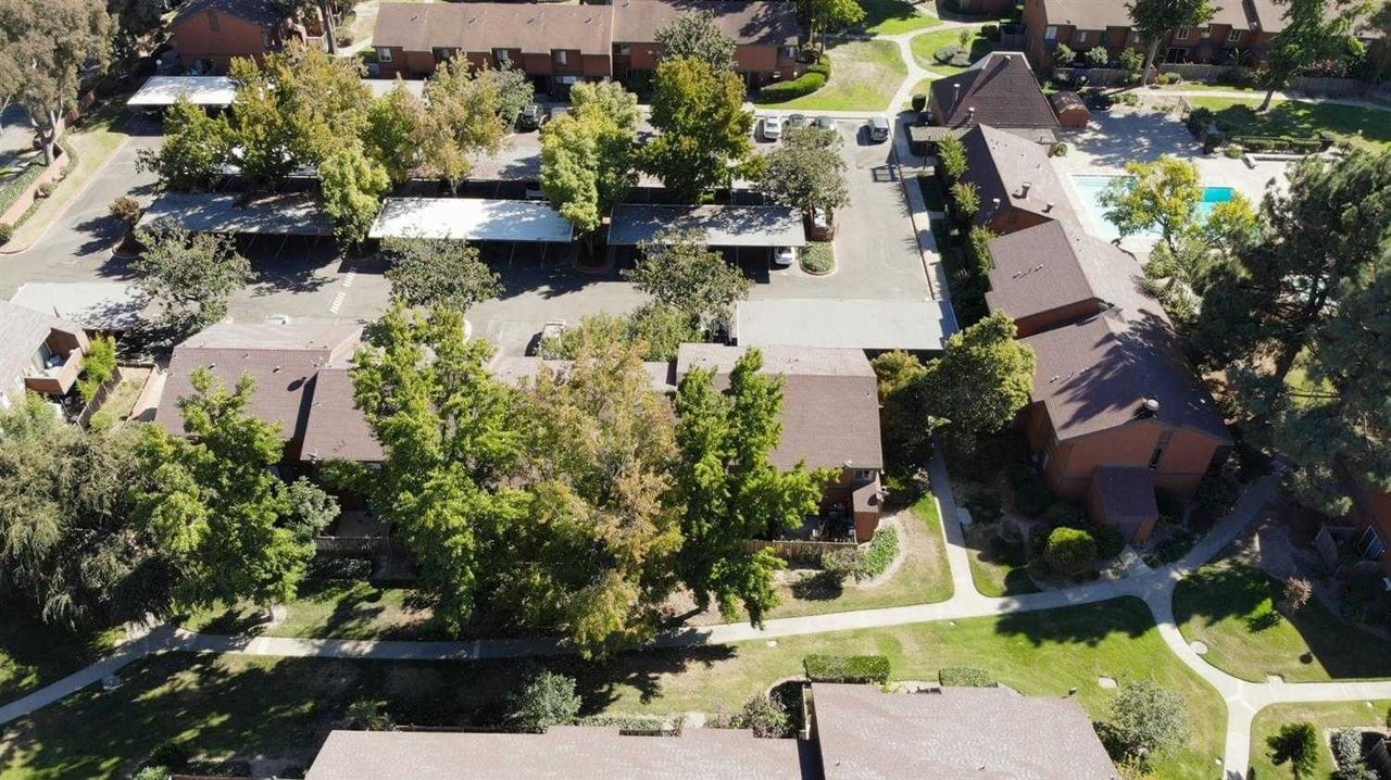 38623 Cherry Lane