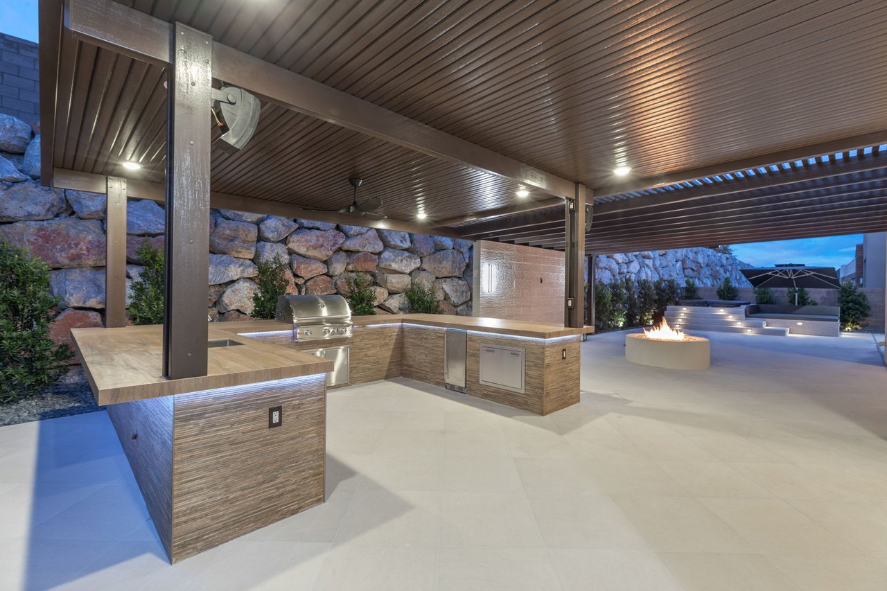 423 Sand Dune Arch Street 