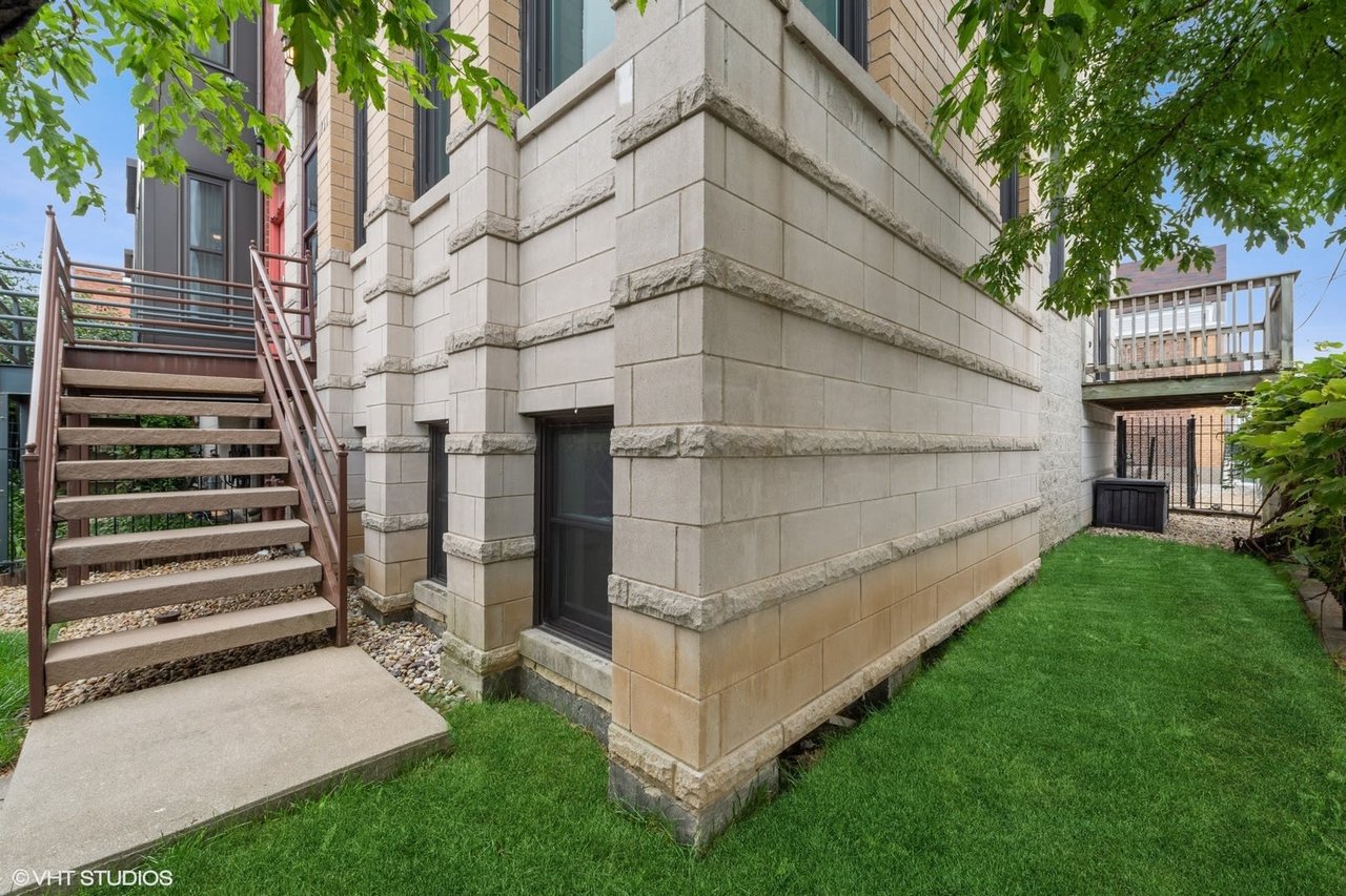 1751 W Terra Cotta