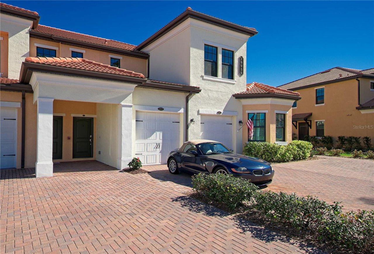 📢🏦JUST LISTED🏦📢 @10059 CROOKED CREEK DR, #203, VENICE, FL 34293