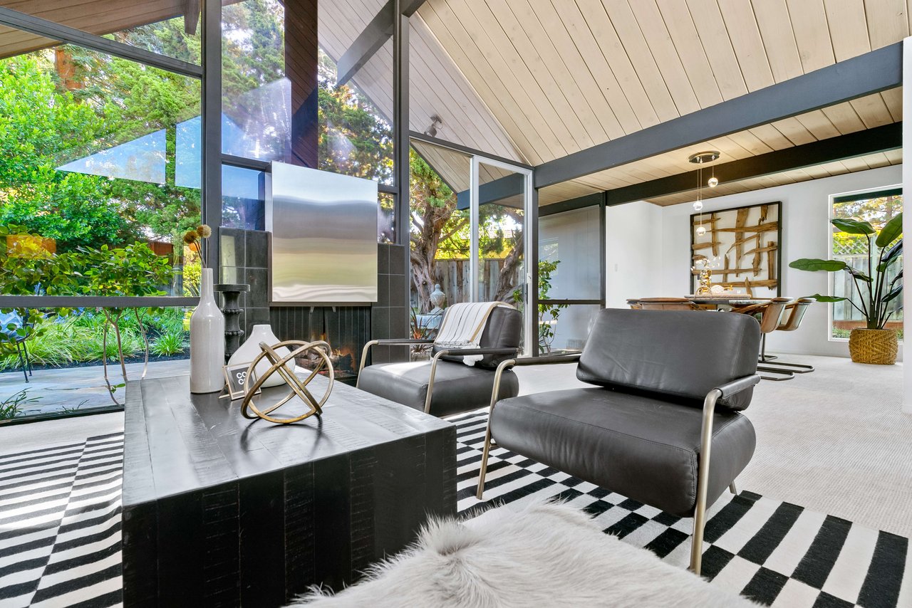 958 Eichler Drive