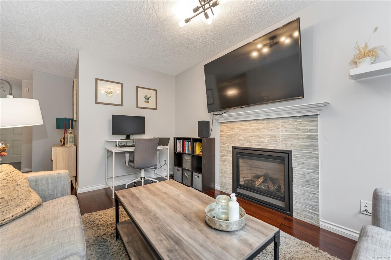 109-545 Manchester Rd