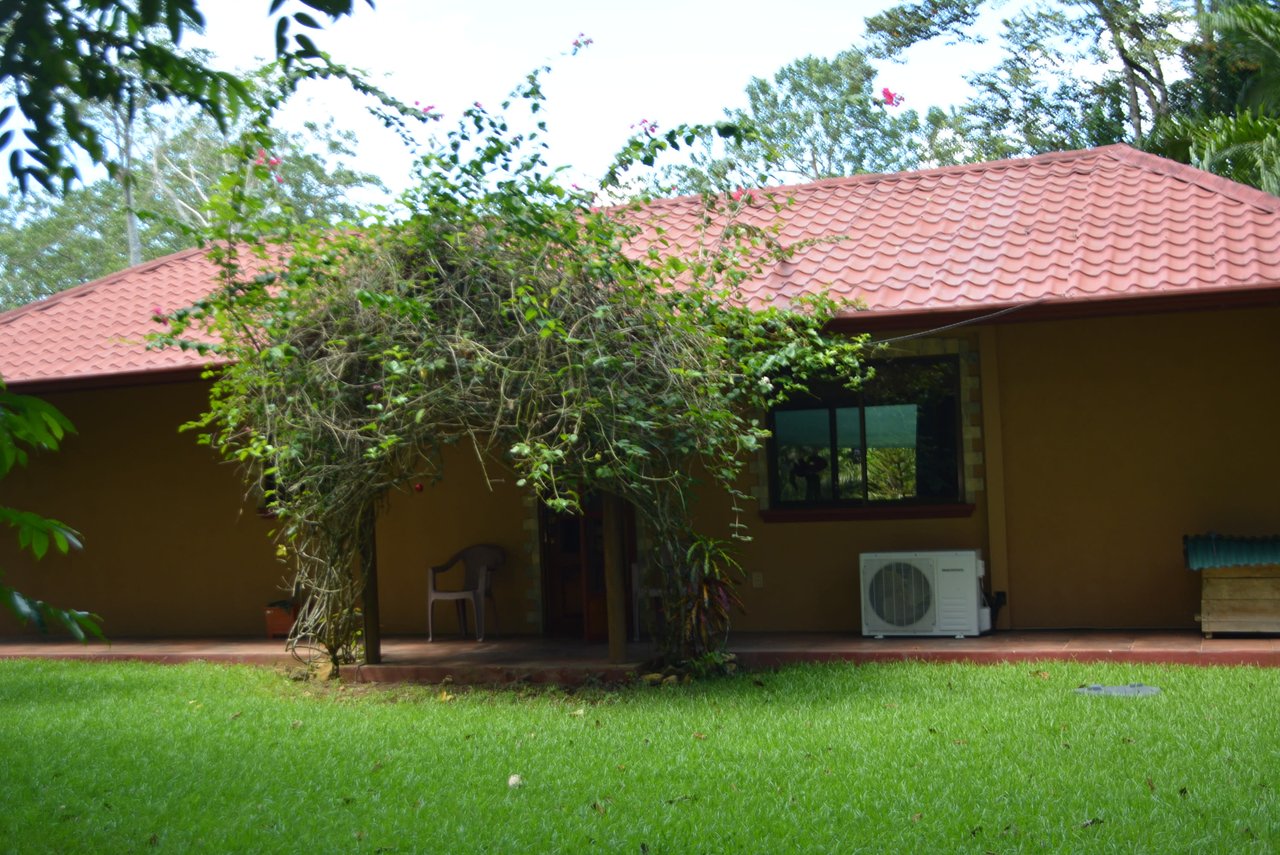 Sierpe River Front Home Casa De La Mariposa Amarillo