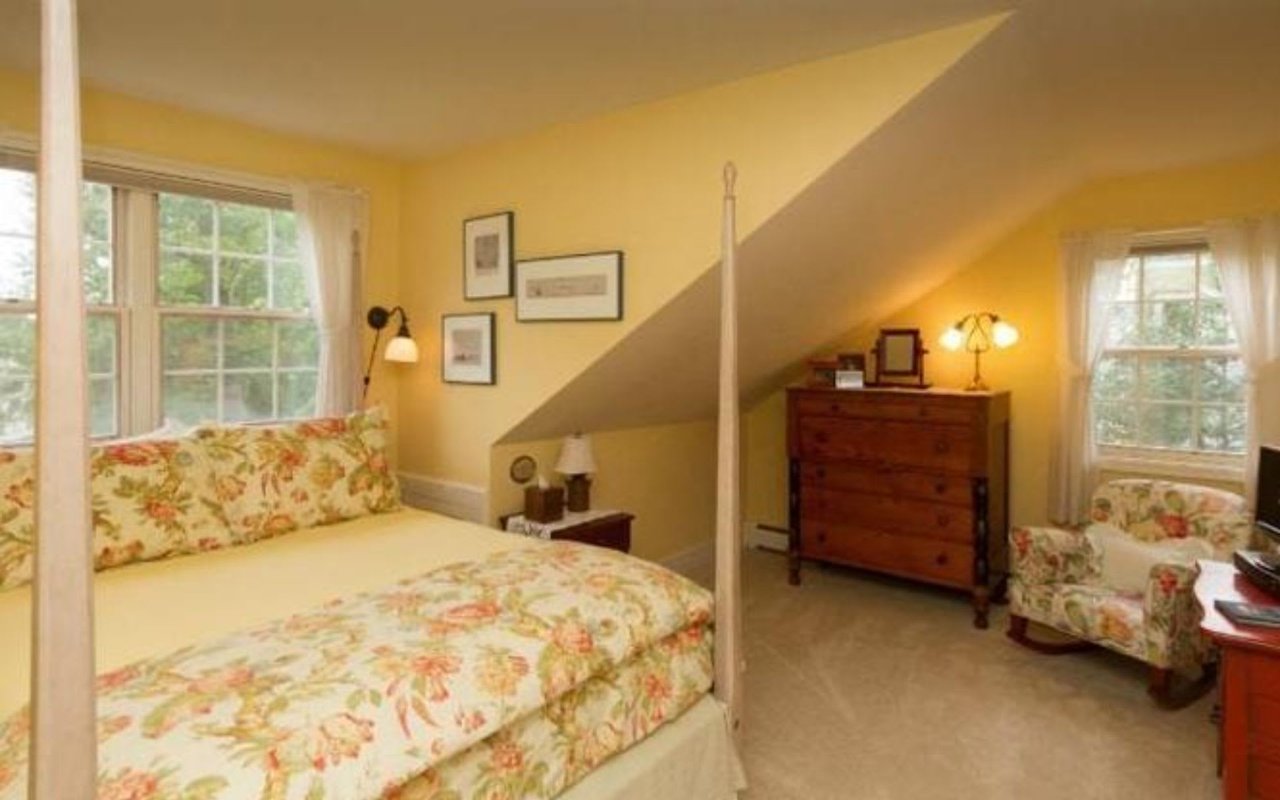 257 Long Point Rd