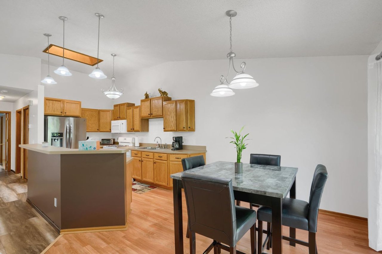 713 Evergreen Ct