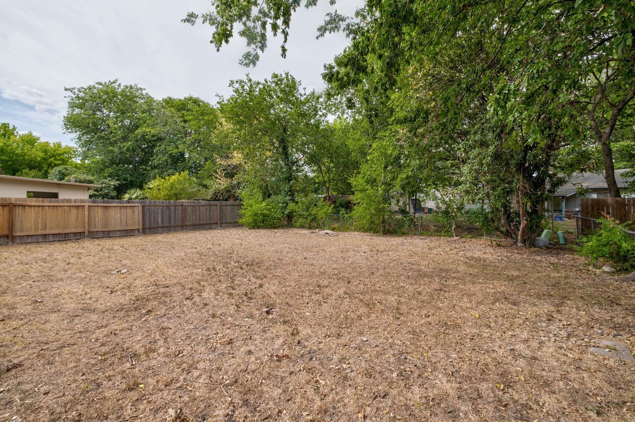 4906 Brassiewood Dr, Austin, Texas 78744