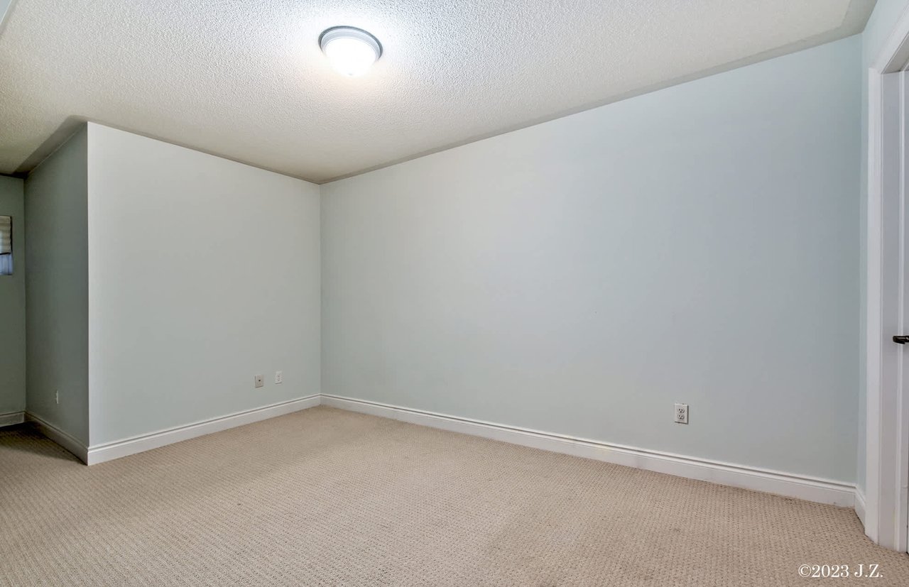 51 Hays Blvd 2