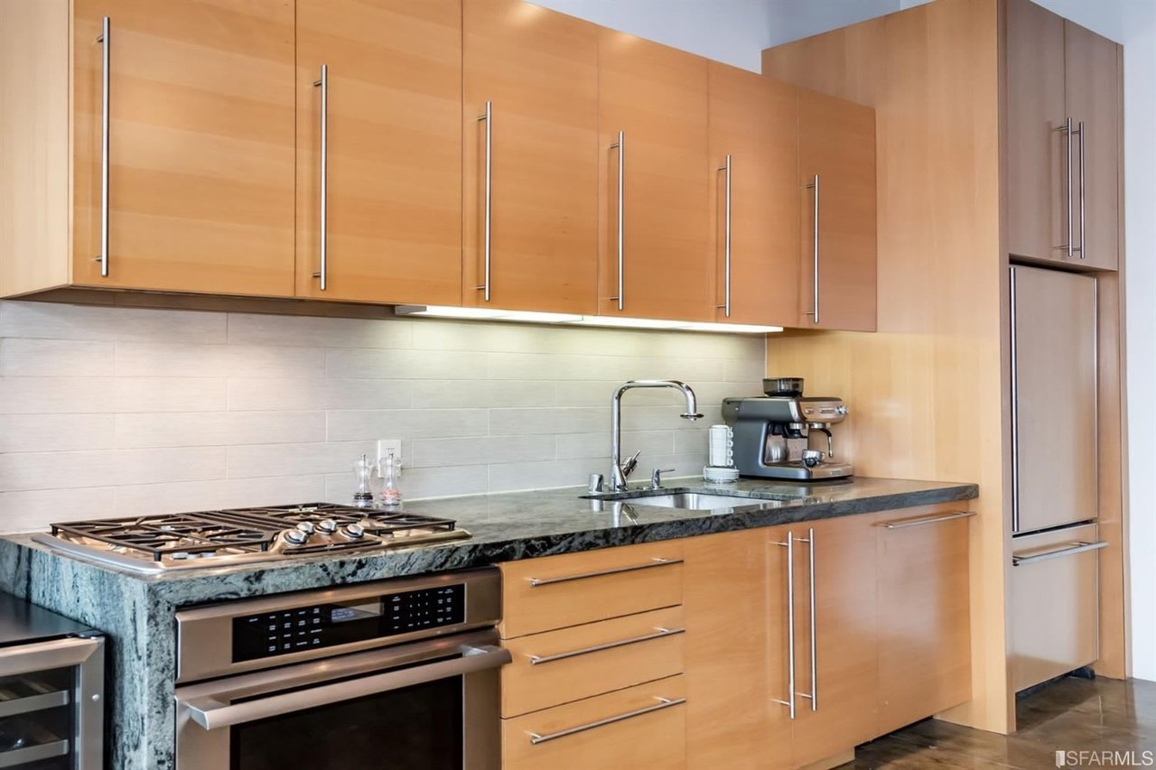 2 Mint Plaza, #406