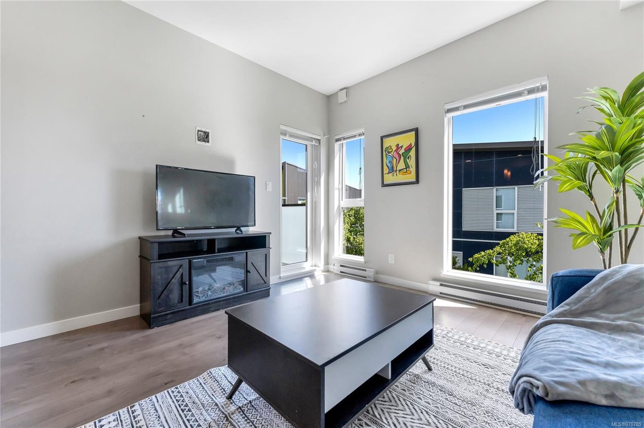 316-767 Tyee Rd