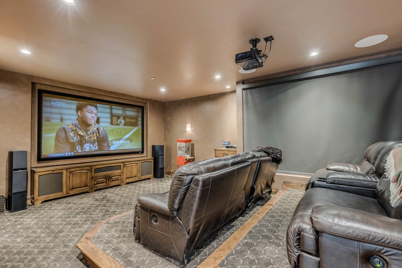 Fabulous Luxurious 5 Bedroom Home in Snowmass