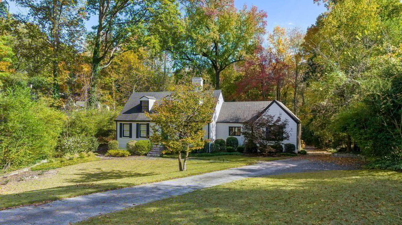 3627 Kingsboro Road NE