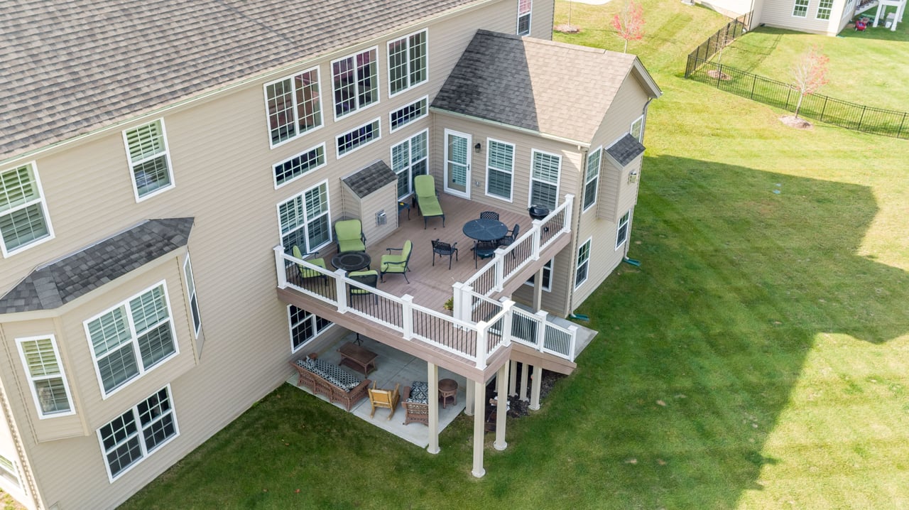Newer Construction Minutes from Bellerive Country Club