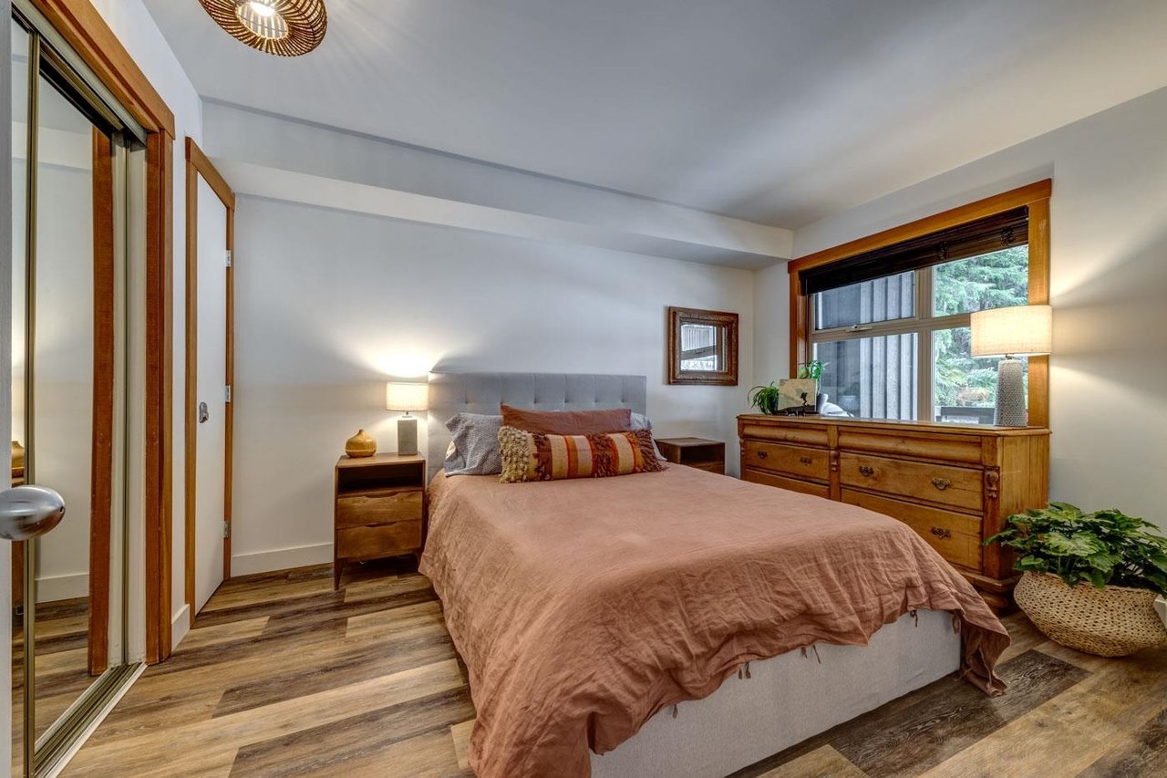 102-4660 Blackcomb Wy