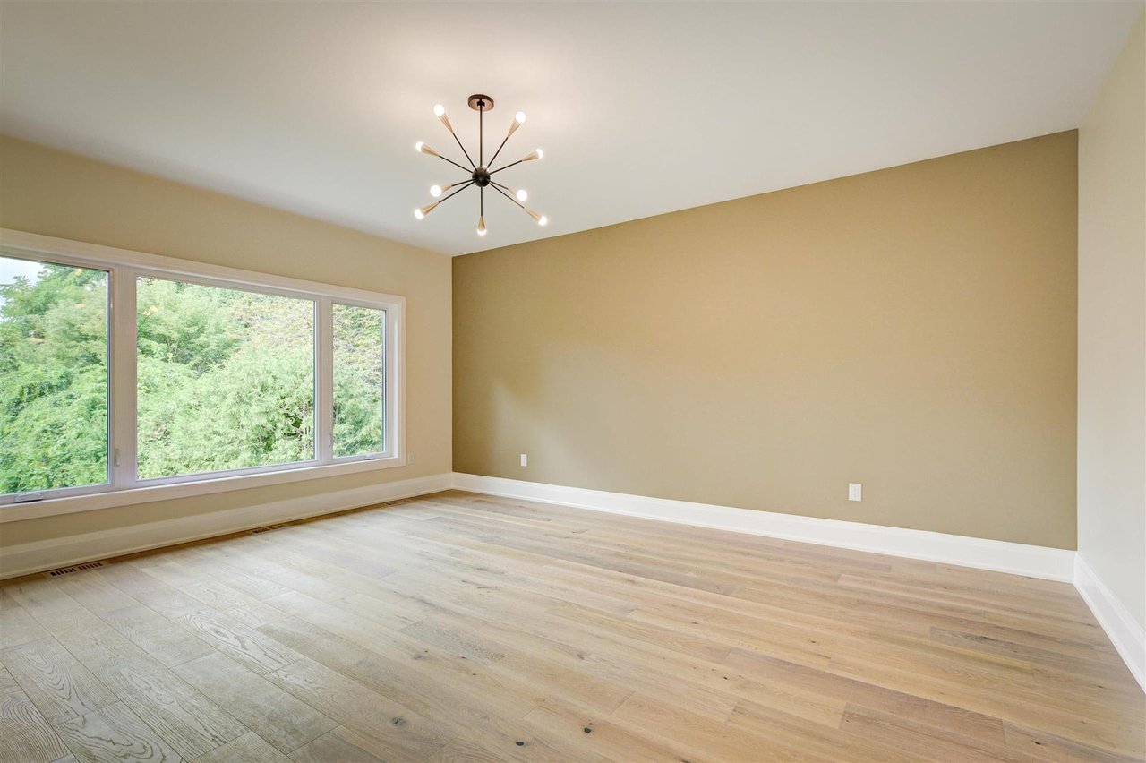 58 Bethune Blvd