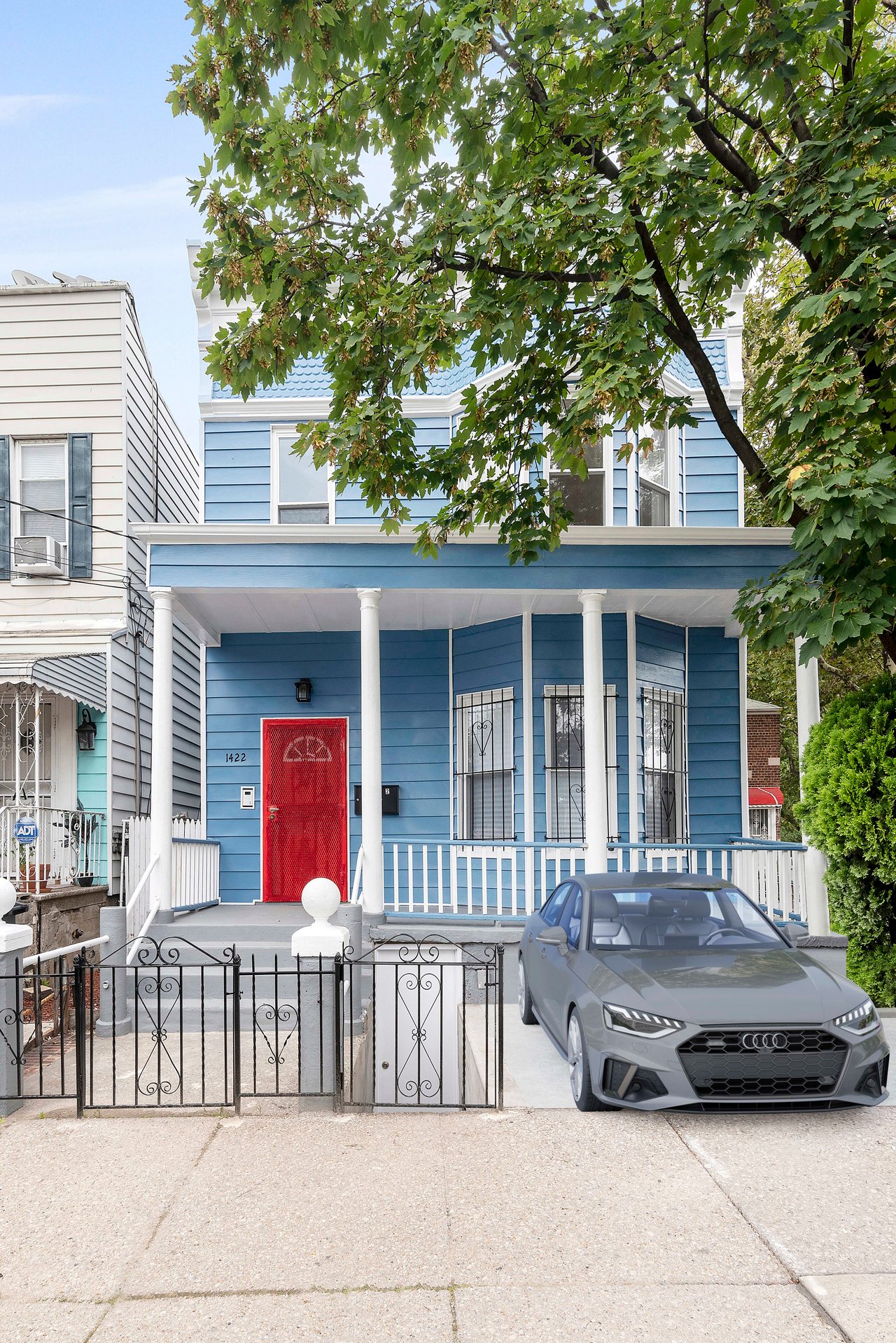1422 St Lawrence Ave