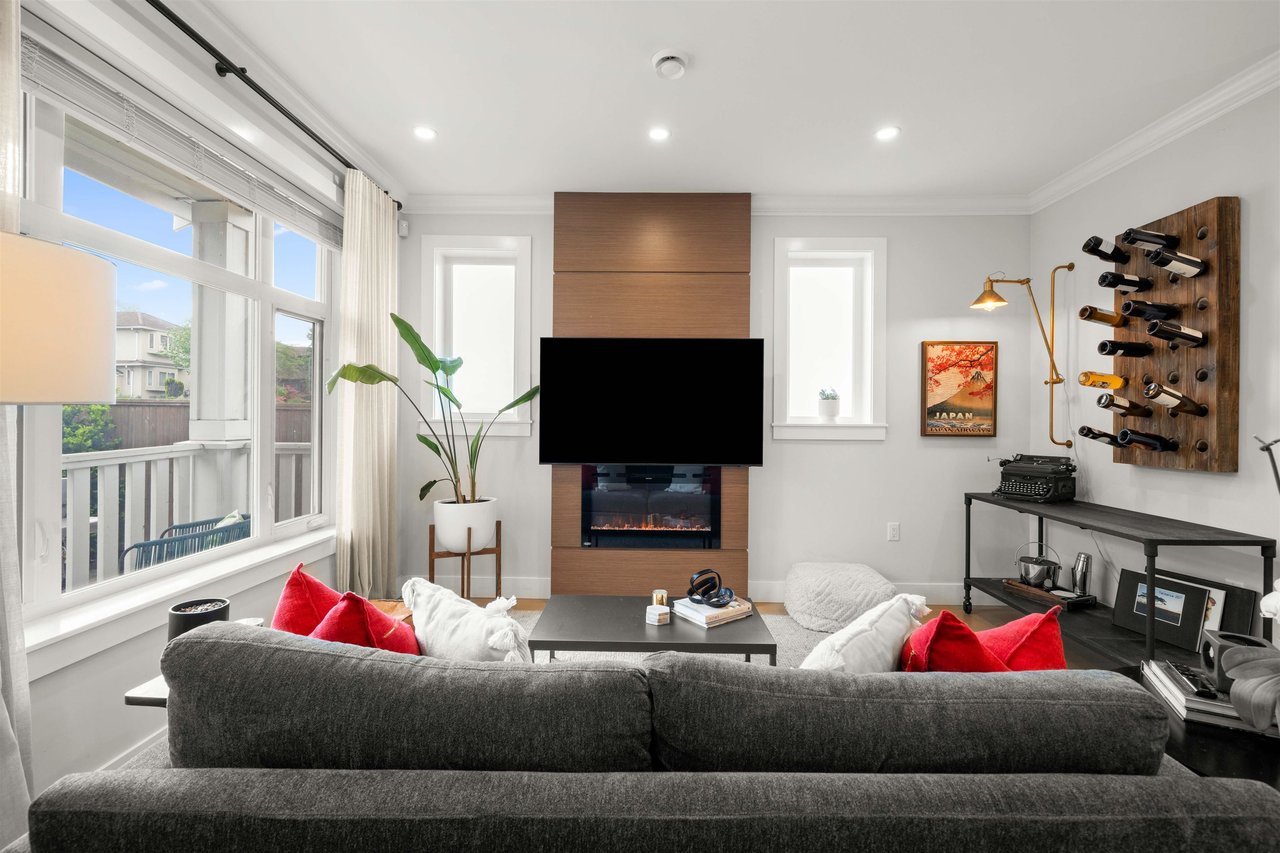 1311 E 13th Ave