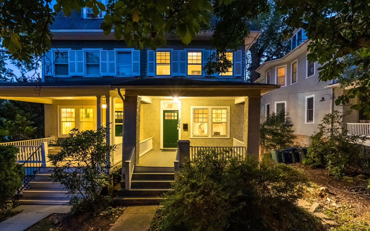 3554 Albermarle St NW