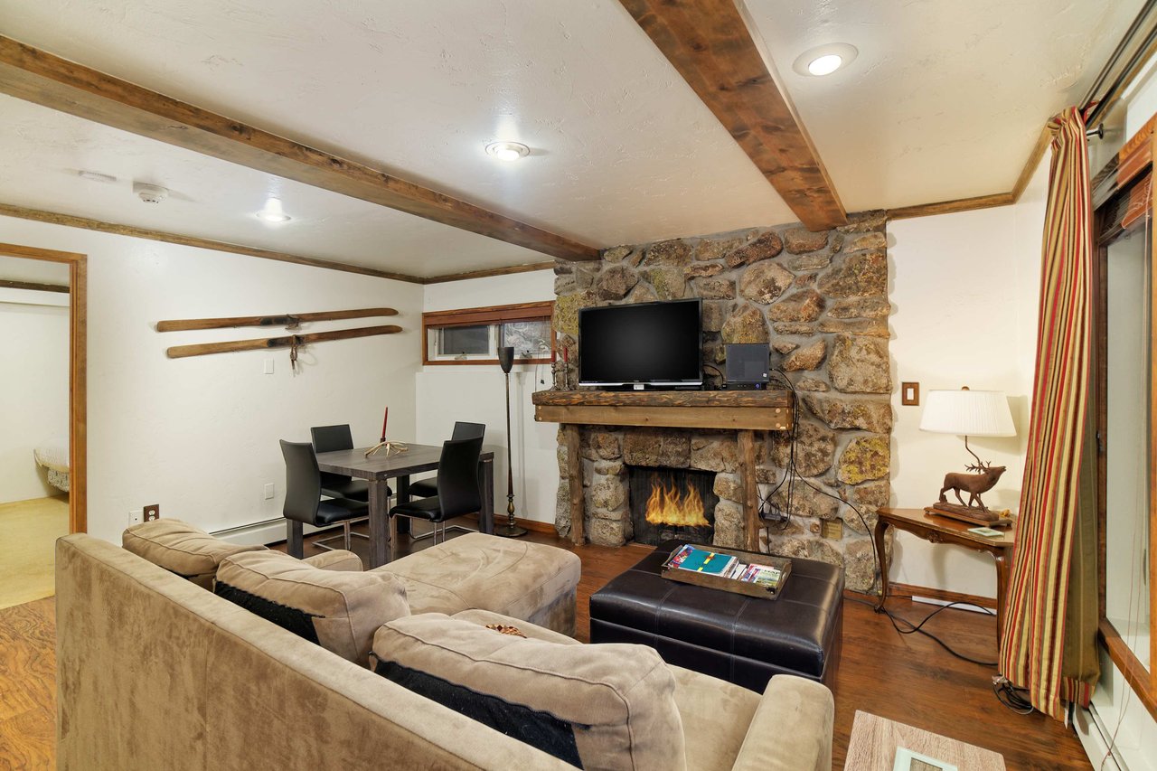 2 Bedroom Condo Location in Aspen 