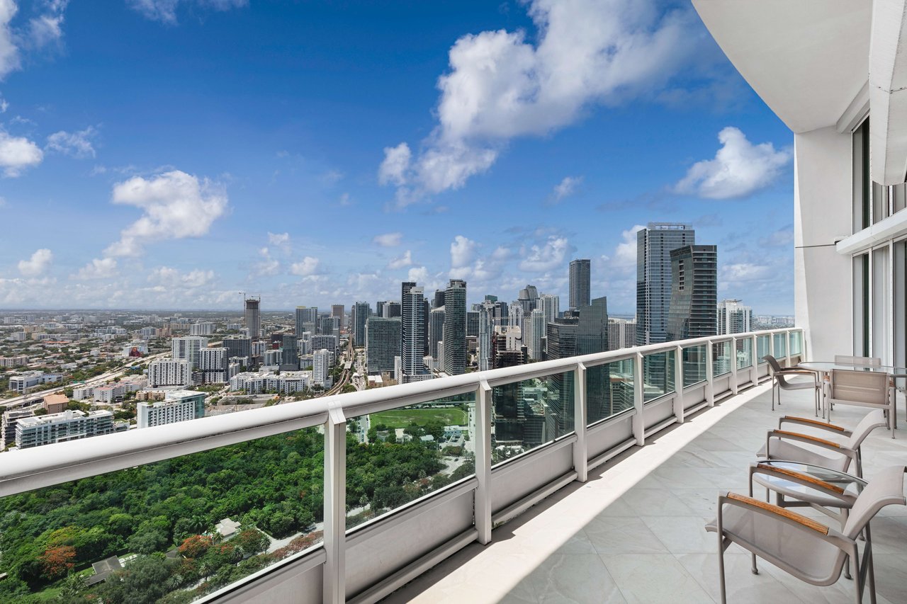 Santa Maria Brickell Duplex PH with Boat Dock