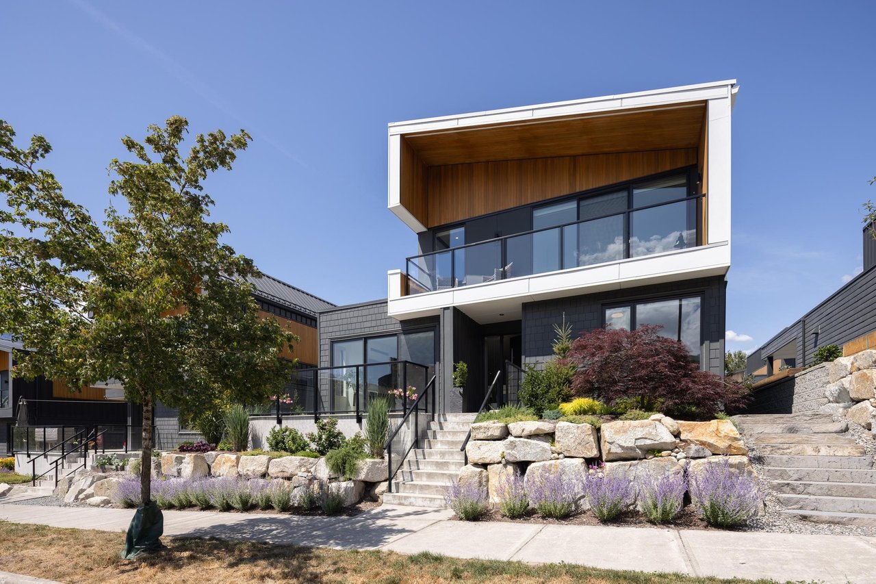 2959 Huckleberry Dr