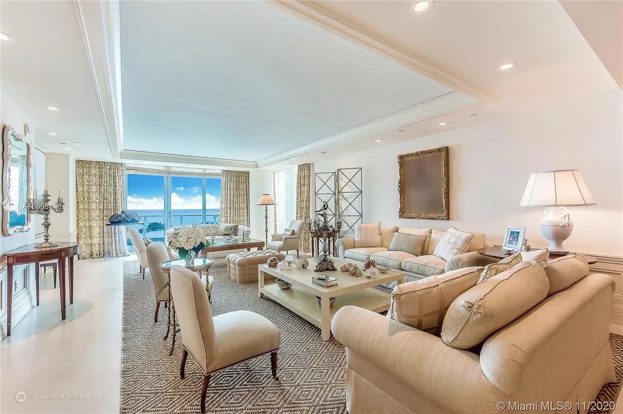 2627 S Bayshore Dr APT #1802