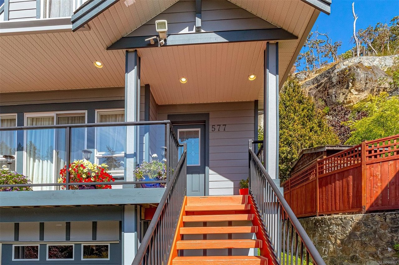 577 Kingsview Ridge