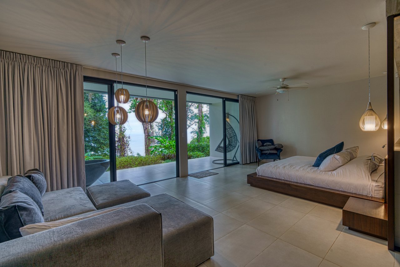 Luxury Ocean View Estate, Dominical, Puntarenas