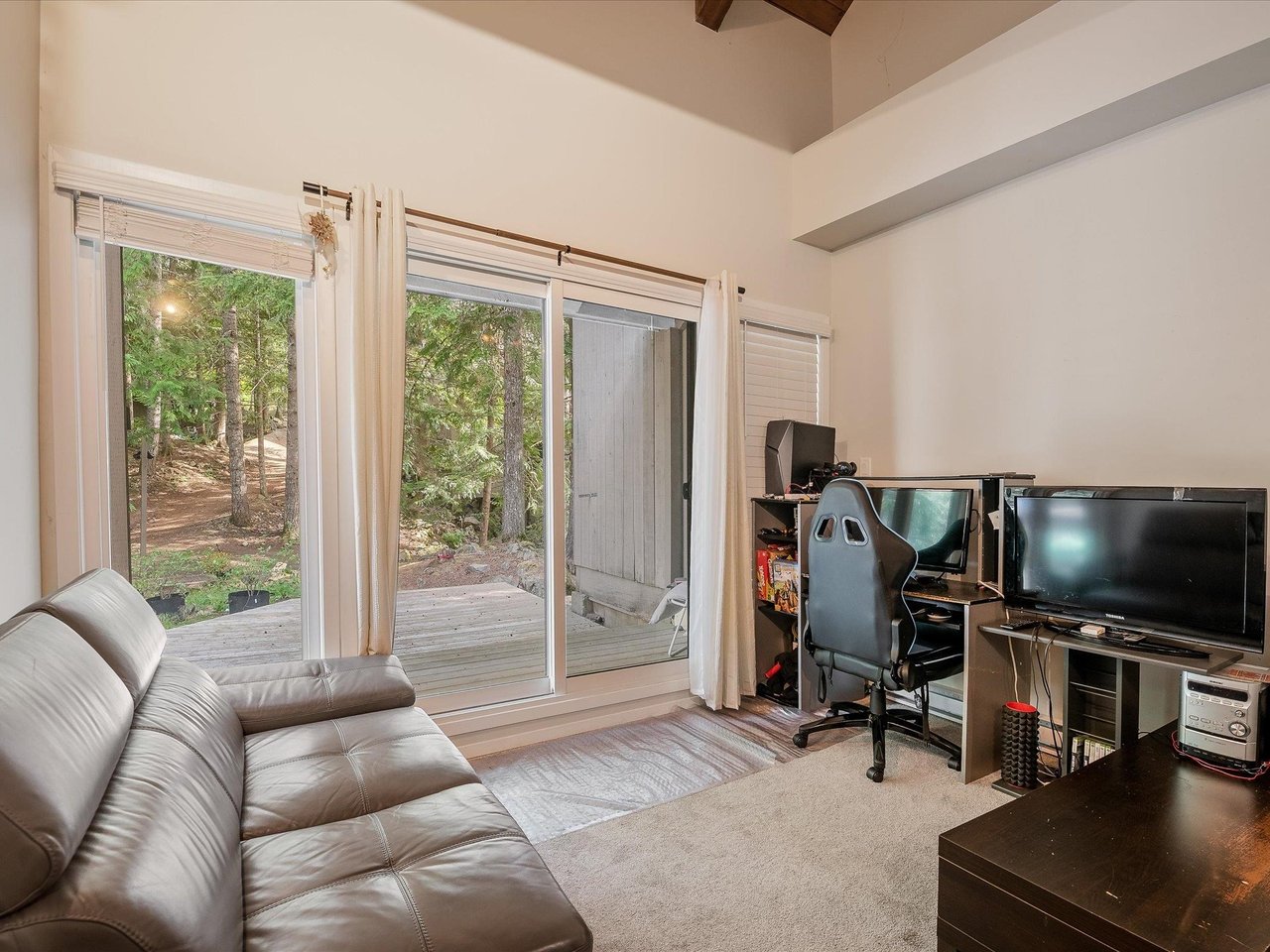 25-2301 Whistler Rd